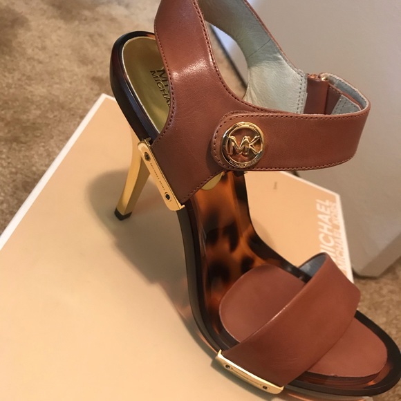 MICHAEL Michael Kors Shoes - Michael Kors Lani Sandal - Luggage - 8M